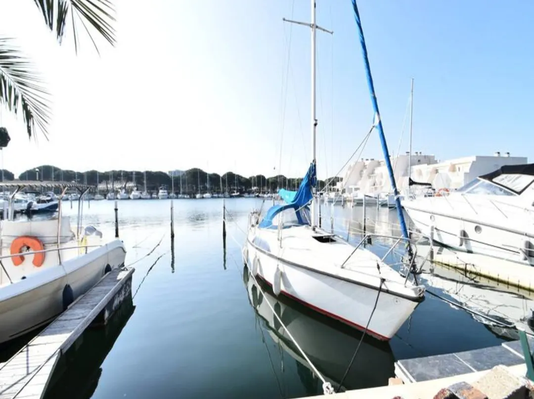 Apartment Near Espiguette Beach & Marina - Saint-Laurent-d'Aigouze