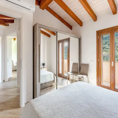 Air-Conditioned Penthouse with Terrace and Parking
