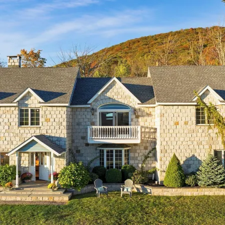 Scenic Catskills Retreat Pool, Hot Tub, Game Room, Lake & Views Mountainview Estate by Avantstay
