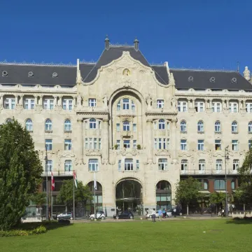 Promenade Hotel by Mellow Mood Hotels Отели рядом с достопримечательностью «Мост Эржебет»