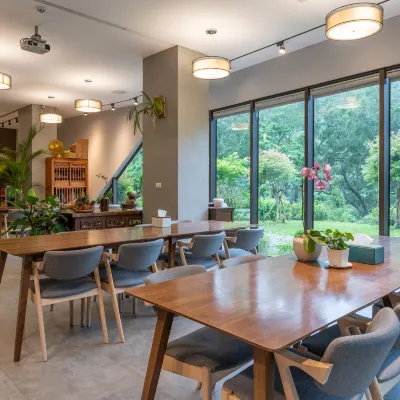 บังกะโล 6 ห้องนอน 6 ห้องน้ำส่วนตัว ขนาด 40 ตร.ม. – ชุมชนซานอี้ โรงแรมใกล้สถานีรถไฟเซิ่งซิ่ง