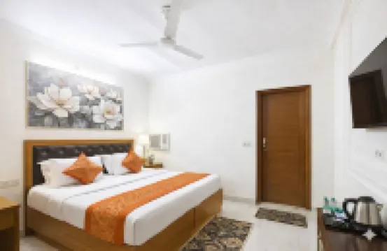 Wall Street by Rivlet Hotels near Shanti Van