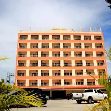 P.A. Ville Hotel Hotels near Nakhonsawan Train Station