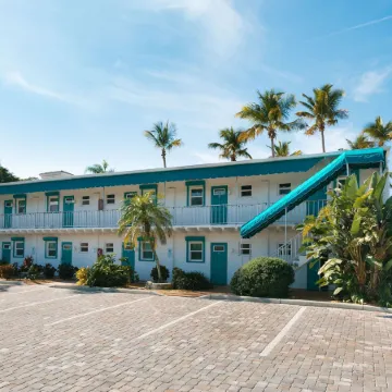 Sea Club I
