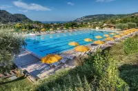 Poiano Garda Resort Hotel - piscina
