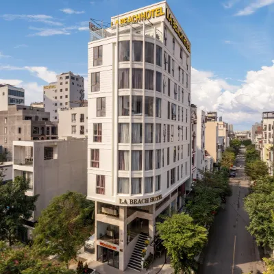 La Beach Hotel Hotels near Da Nang Museum of Cham Sculpture
