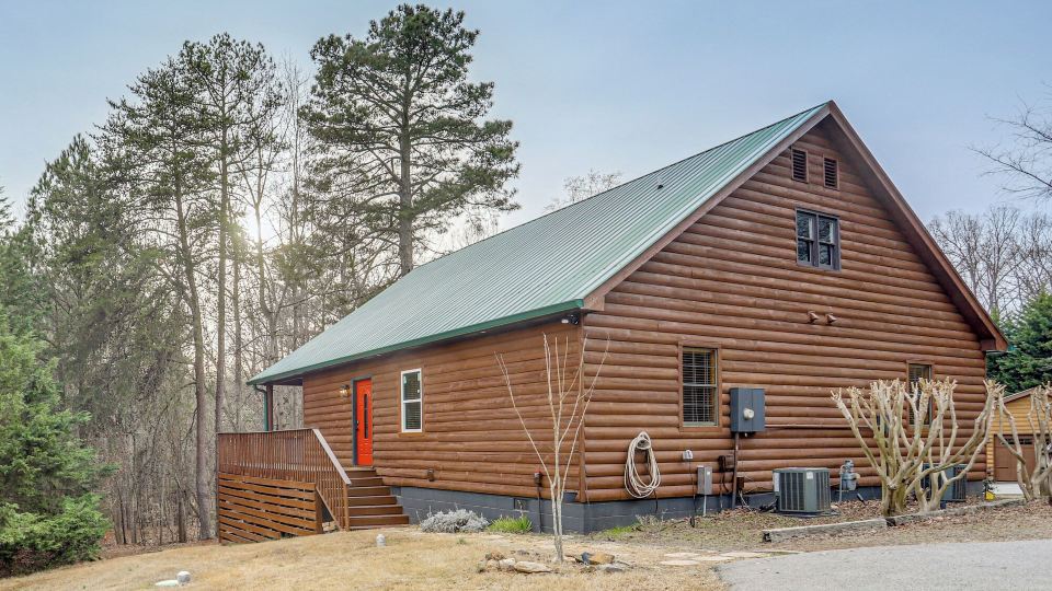 Steps to Lake Lanier: Wooded Escape w/ Boat Dock