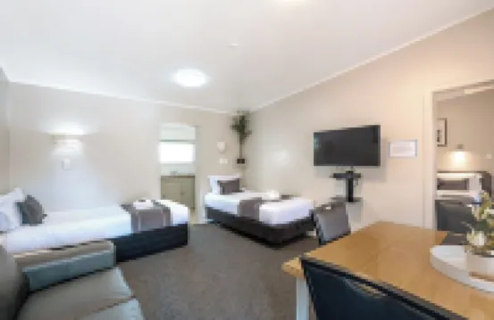 Travellers Inn Motel Hotels in 