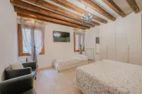 Rialto Suite