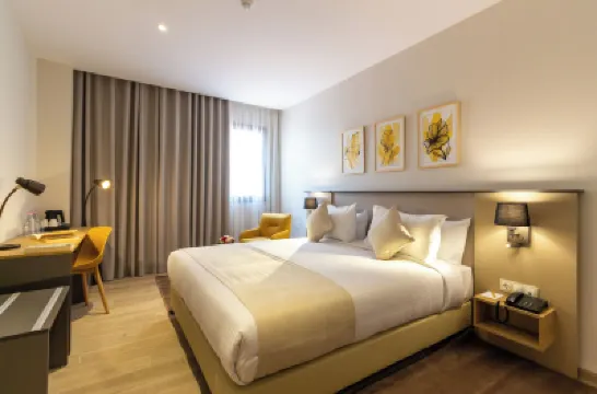 Golden Tulip Opera Alger Hotels in 