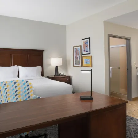 Hampton Inn Magnolia