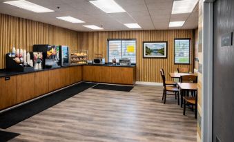 Blaine Town Inn & Suites - Housity