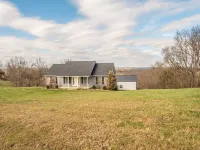 Scenic Getaway Near Bardstown & Bourbon Trail - Pet Friendly, Game Room, Deck