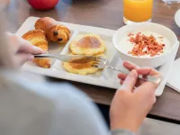 Novotel Paris Rueil-Malmaison - breakfast