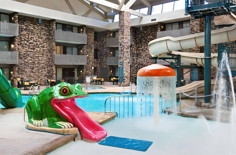 Bismarck Hotel and Conference Center photo 5
