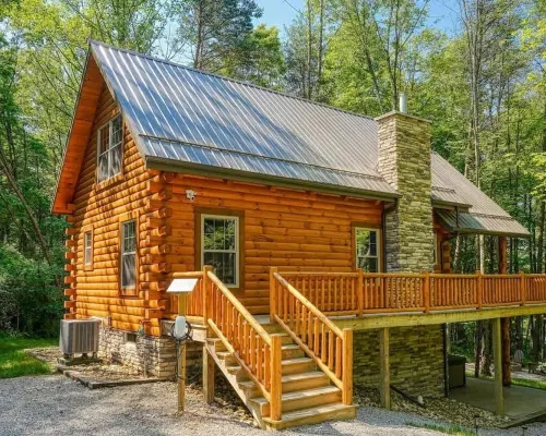 Hickory Haven at Trickle Creek Hotels in Marion Township