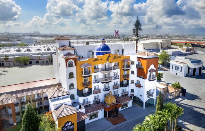 Business Hotel & Suites María Bonita