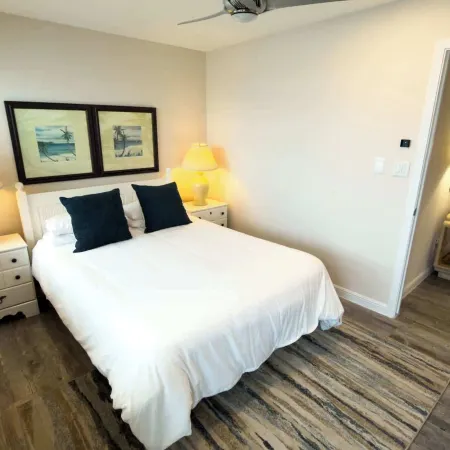 Penthouse Beachfront Views Renovated