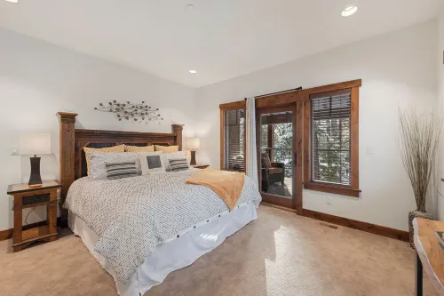 Luxury 5 Suite Suncadia Golf Course Hm w Hot Tub, Sauna, Game & Theater Level