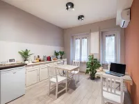 VaticanRome Guesthouse Hotels near مستشفى جيميللي