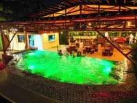 Arenal Backpackers Resort - Hostels
