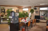 Southern Cross Inn Matsumoto - 2-Star