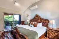 Maleny Terrace Cottages - parking