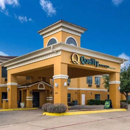 Quality Inn & Suites Granbury