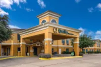 Quality Inn & Suites Granbury - Wifi