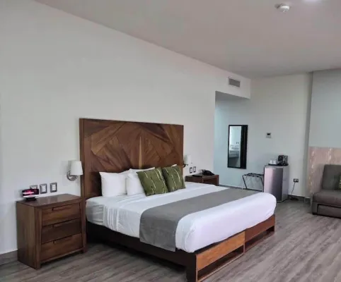 Hotel EJM PREMIUM - 2-Star