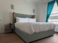 Athens Hotel & Suites - Motels