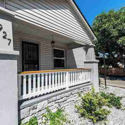 Deco Studio Retreat With Fireplace, Wifi, Queen Bed Hotel Exterior