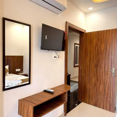 Hotel Shree Krishnam, Kota