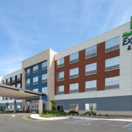 Holiday Inn Express & Suites LINDEN - NEWARK SOUTH by IHG