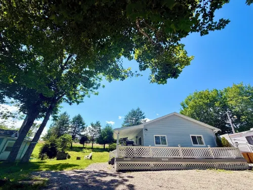 Lake Mushamush Cottage! - 3-Sterne
