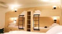 Mustard Hostel - Hostels