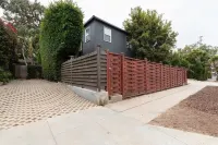 Welcome to Venice Beach! Steps from Abbot Kinney! - 2성급