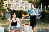 Aiyanar Beach and Dive Resort - Uima-altaat