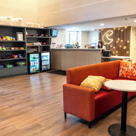 Comfort Suites