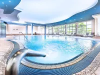 Treudelberg Resort Hamburg (Hotel Treudelberg und Aparthotel Treudelberg) - Pool