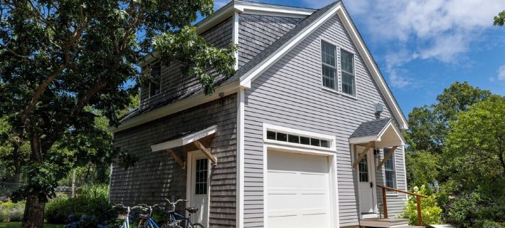 Edgartown cottage in a garden setting.  New and near bike path in Katama Hotels in Edgartown