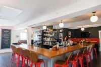 希金斯海灘旅館 - 旅館