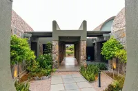ELIVAAS Stone Age 6BHK Villa with Pool - Villas
