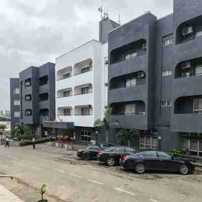 Kakanfo Inn and Conference Centre Hotel Exterior