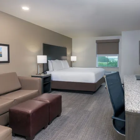 Coral Pointe Sarasota, an Ascend Collection Hotel