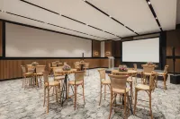 聖地亞哥德洛斯卡瓦列羅斯AC飯店 - 停車場