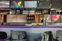 Moxy Antwerp - 4-Star
