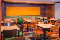 Fairfield Inn & Suites Williamsburg - Parkplatz