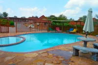 Crocodile Pools Safari Lodge - piscina