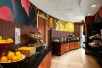 Fairfield Inn & Suites Augusta Fort Eisenhower Area - breakfast